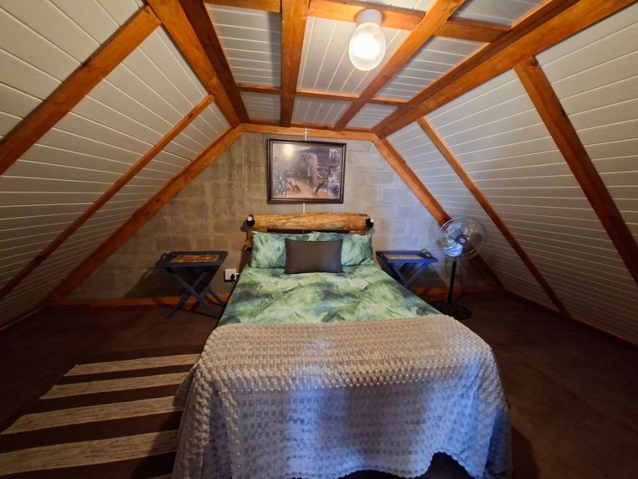 2 Bedroom Property for Sale in Louis Rood Western Cape